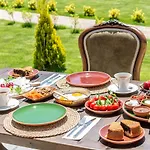 Hotel Zeydem 3*